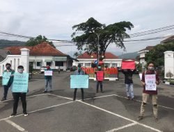 Aliansi Mahasiswa Sumedang Gelar Aksi Kreatif