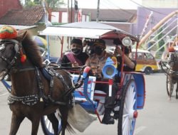 Delman Protokol Kesehatan dan Tokoh Super Hiro, Inovasi Baru Kapolres Sumedang Cegah Covid-19
