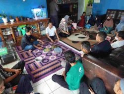 Anggota DPRD Sumedang Bantu Bangun Pos Ronda di Margamekar