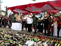 Sambut Ramadan 1443 H, Ketua DPRD Sumedang Hadiri Pemusnahan Miras