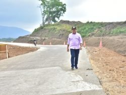 Ruas Jalan Ujungjaya-Conggeang Terus Perbaikan