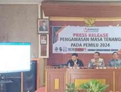 Masa Tenang, Panwaslu Cibugel Sumedang Tertibkan Ratusan APK dan BK