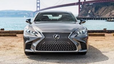 Mewah di Roda: Menyelusuri SUV Mewah Teratas Tahun 2024