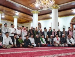 Pejabat Sumedang Bersatu Padu Membangun Kabupaten dengan Shalat Subuh Berjamaah di Masjid Agung