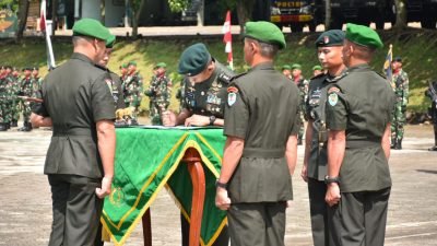 Sertijab Komandan Yonif Raider 301/PKS