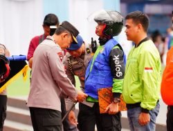 Kapolri Pimpin Apel Ojol Kamtibmas di Jabar: Bersatu Padu Jaga Keamanan