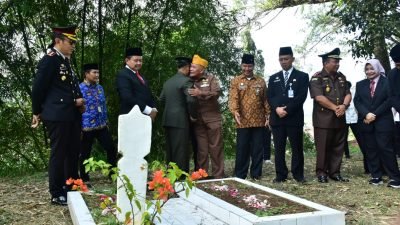 Bupati Dony Ajak Teladani Semangat Juang Pahlawan